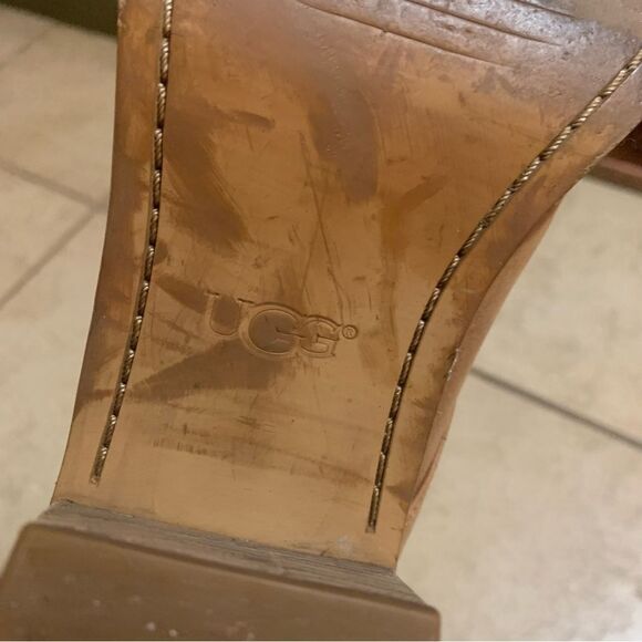 UGG Heeled Booties size 8 - Picture 7 of 9